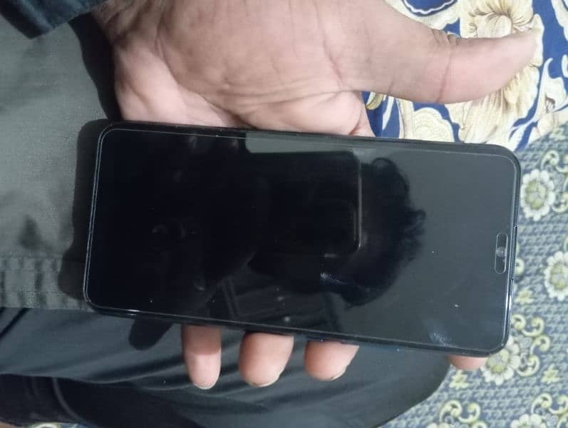 vivo y17 6 128 urgent sale 4