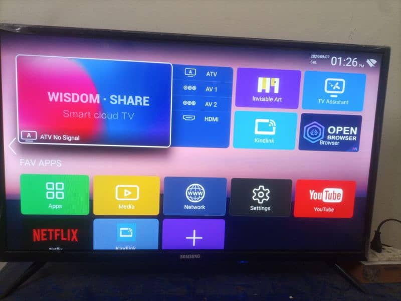 LED TV 32 inches Android With Box and original remote 4