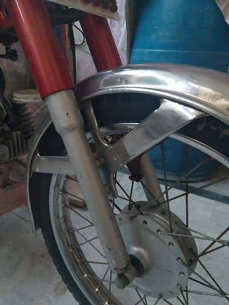 Yamaha bike full janion 2002model Rawalpindi number urgent sale 3