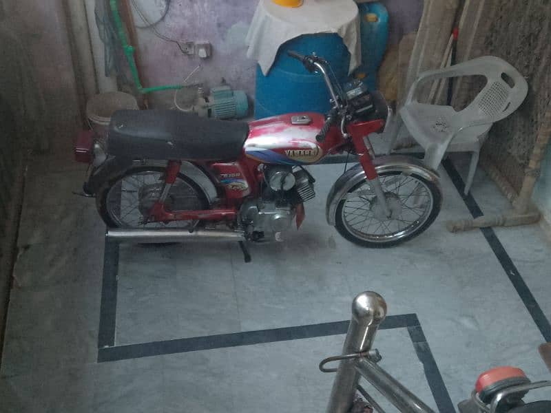 Yamaha bike full janion 2002model Rawalpindi number urgent sale 4