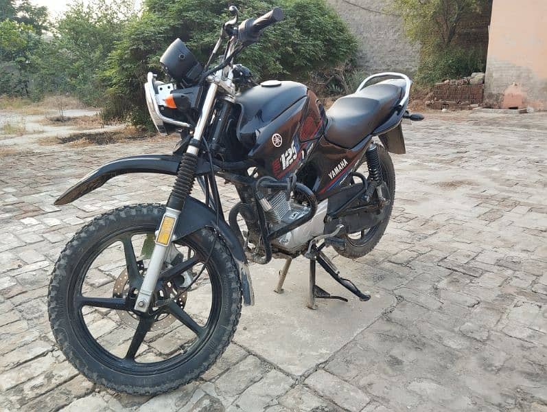 Yamaha ybr 125G 1