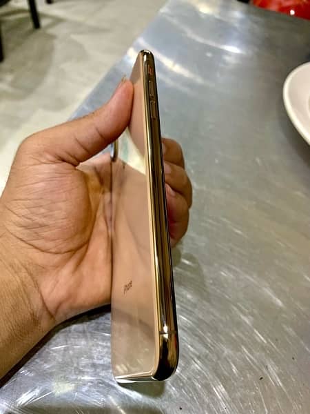 iphone xs max PTA APPROVED Single Sim 64gb 4