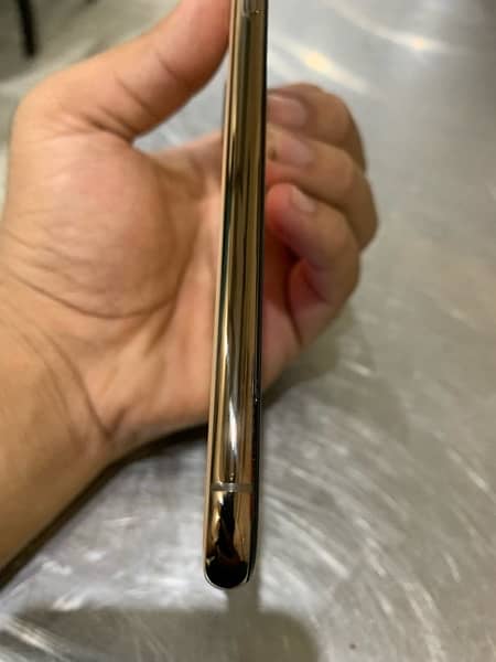 iphone xs max PTA APPROVED Single Sim 64gb 6