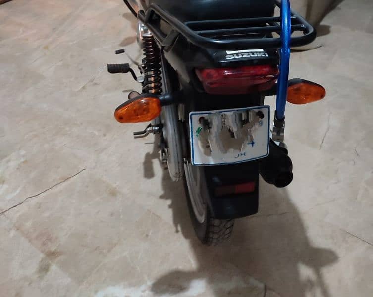 call me Whatsapp no 03167349197 Suzuki gd 110s for urgent sale 1