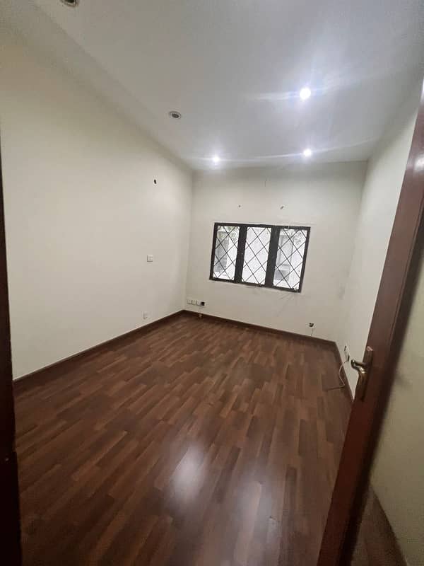 5 Kanal Commercial House For Rent In Gulberg. 15