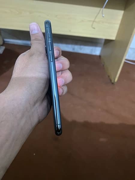 iPhone 11 pro 256GB Midnight 2