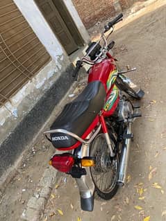 Honda CD 70 2023