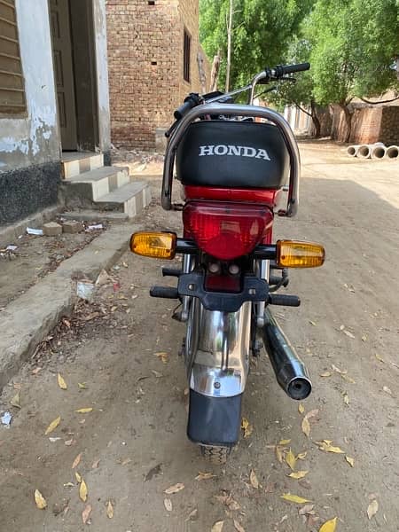 Honda CD 70 2023 3