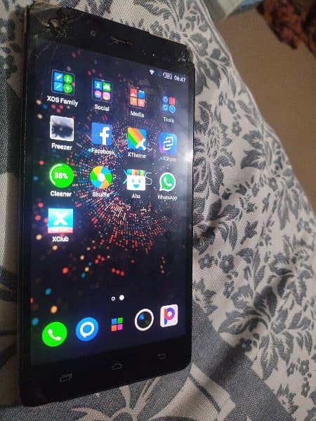 infinix hot 4  2/16 mobile box 9