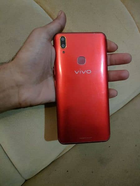 Vivo y85 4/64 ram 4