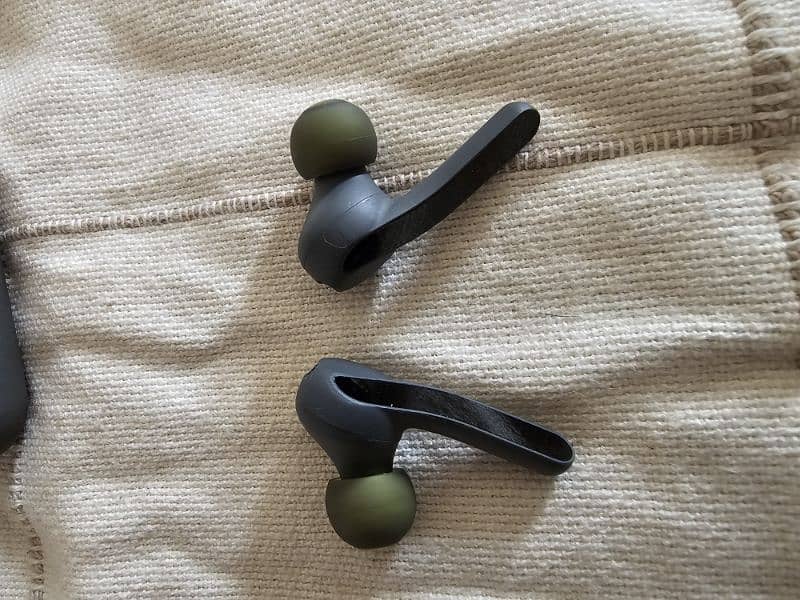 original hyphen2(USA BRAND)airpods excellent sound quality 2