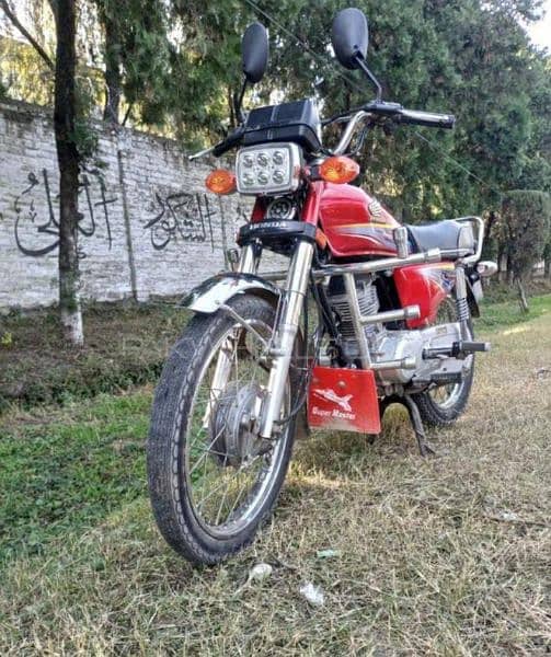 Honda 125 2010 model for sale 03207375387 2