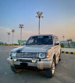 Mitsubishi Pajero 1992