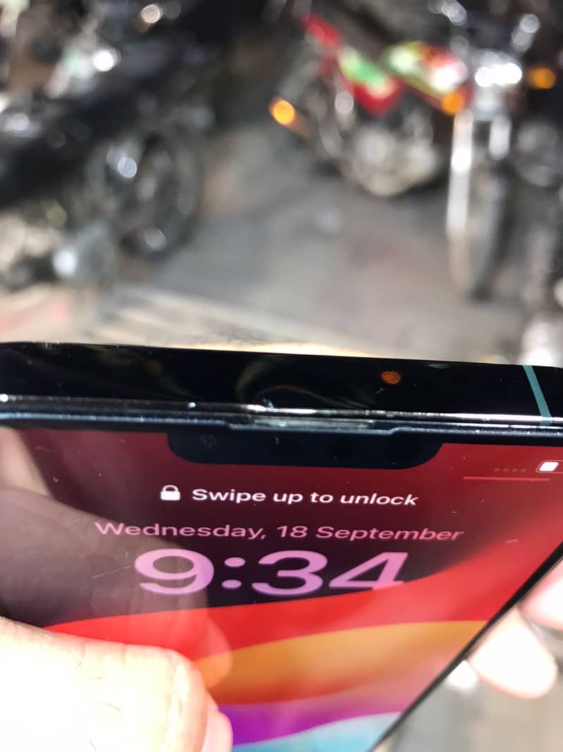 IPHONE 13 pro max 256 Jv Box 88 Front ma dent 4