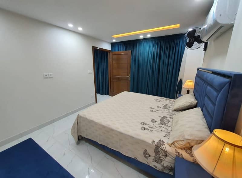 1 Bedroom VIP full furnishe flat for rent per day available in Bahia Town Lahore 3