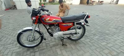 16 model 125 bilkul new