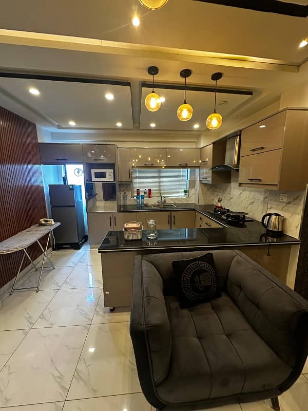 1 Bedroom VIP full furnishe flat for rent per day available in Bahia Town Lahore 4