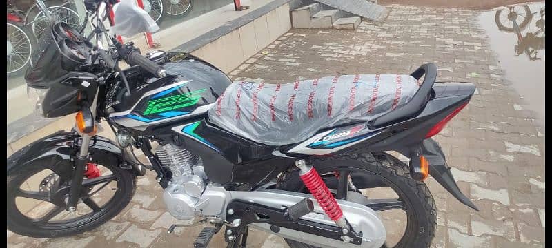 Honda CB 125 F 2024 New 1