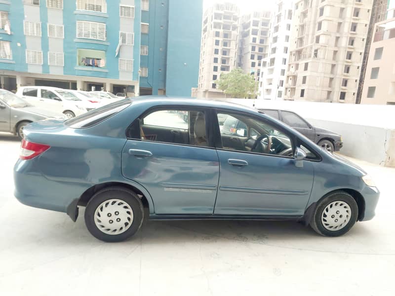 Honda City IDSI 2005 Outstanding car Urgent sell 8