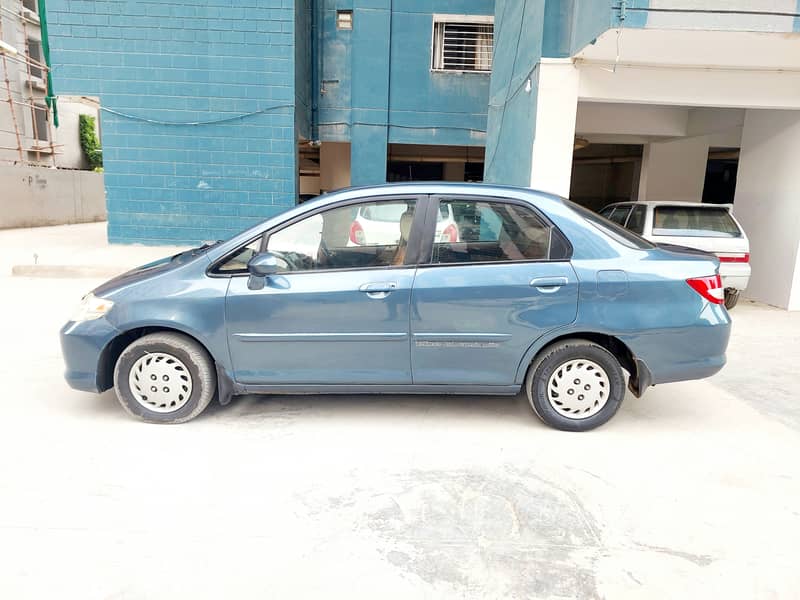 Honda City IDSI 2005 Outstanding car Urgent sell 9