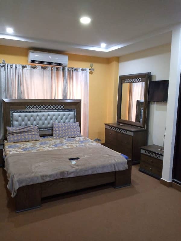 Par Day short time One BeD Room apartment Available for rent in Bahria town phase 4 and 6 empire Heights 2 Family apartment 1