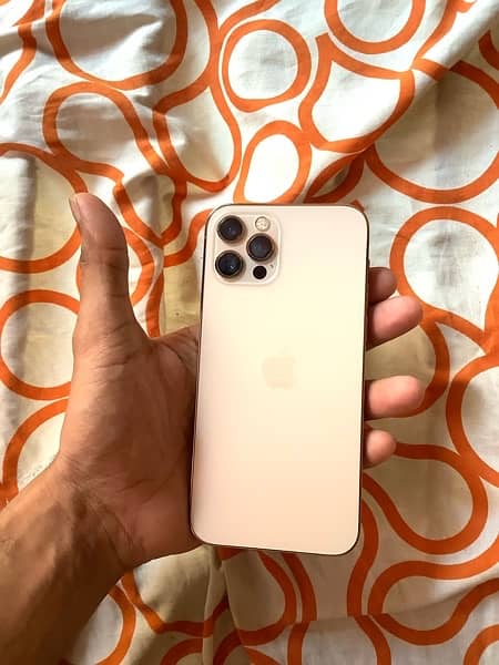 IPHONE 12 pro 256 GB 8