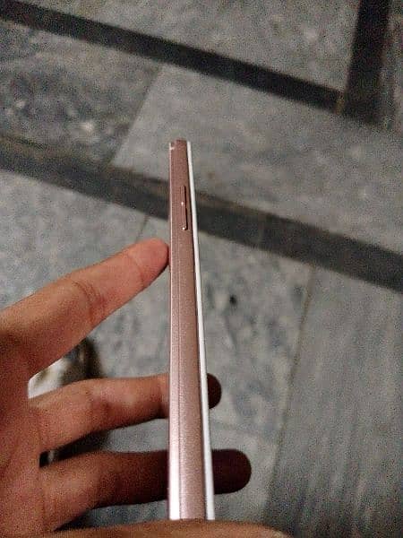 oppo A57 (Roze gold color) 3