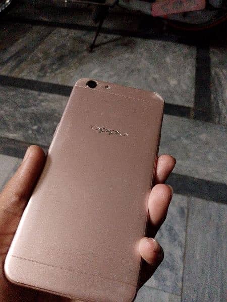 oppo A57 (Roze gold color) 4