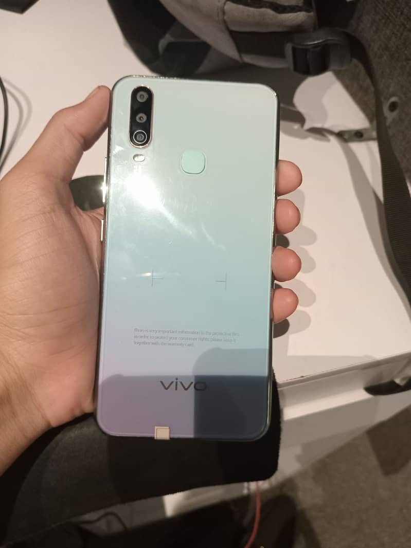 Vivo Y17 8/256 0