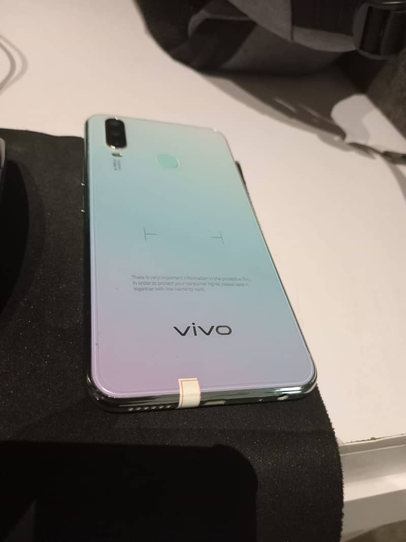 Vivo Y17 8/256 5