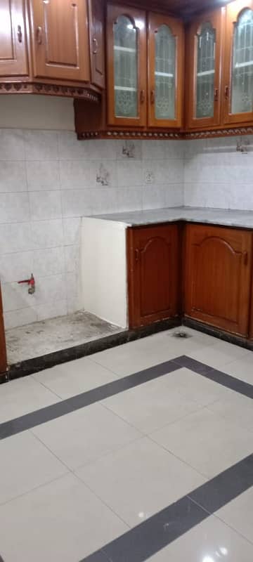 1 Kanal house for rent main road school family academy office (Call center + Software house) 4