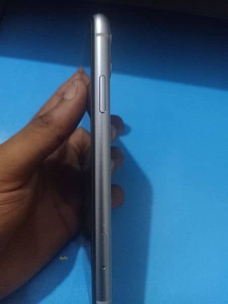 iPhone 11 64 GB non PTA JV Hai battery health 83 5