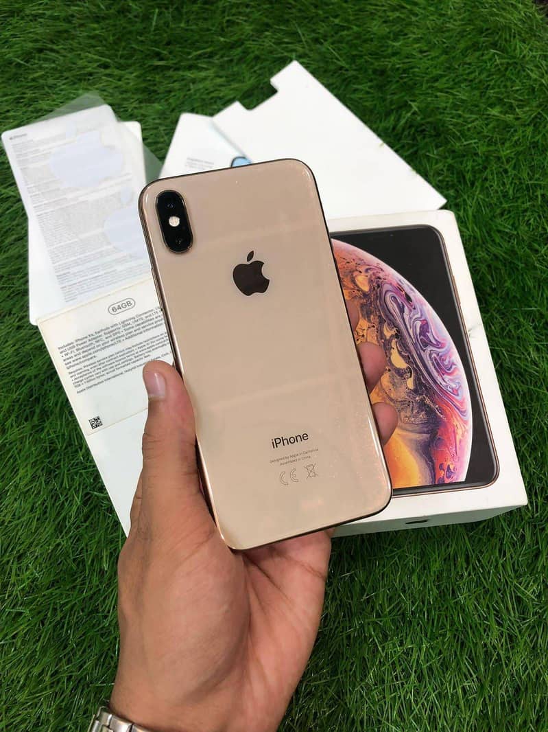 IPHONE XS NON-PTA WITH BOX 0