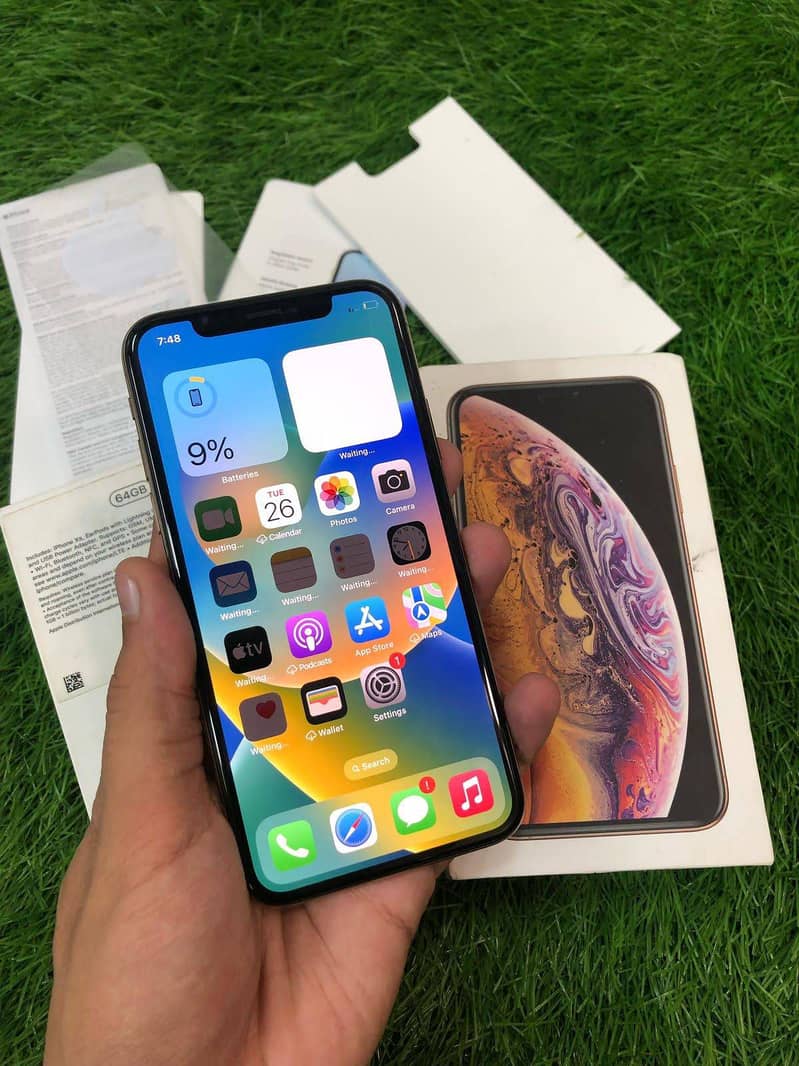 IPHONE XS NON-PTA WITH BOX 1