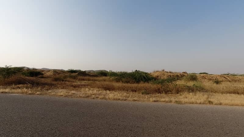 1000 Square Yards Agricultural Land In Northern Bypass Is Best Option 4