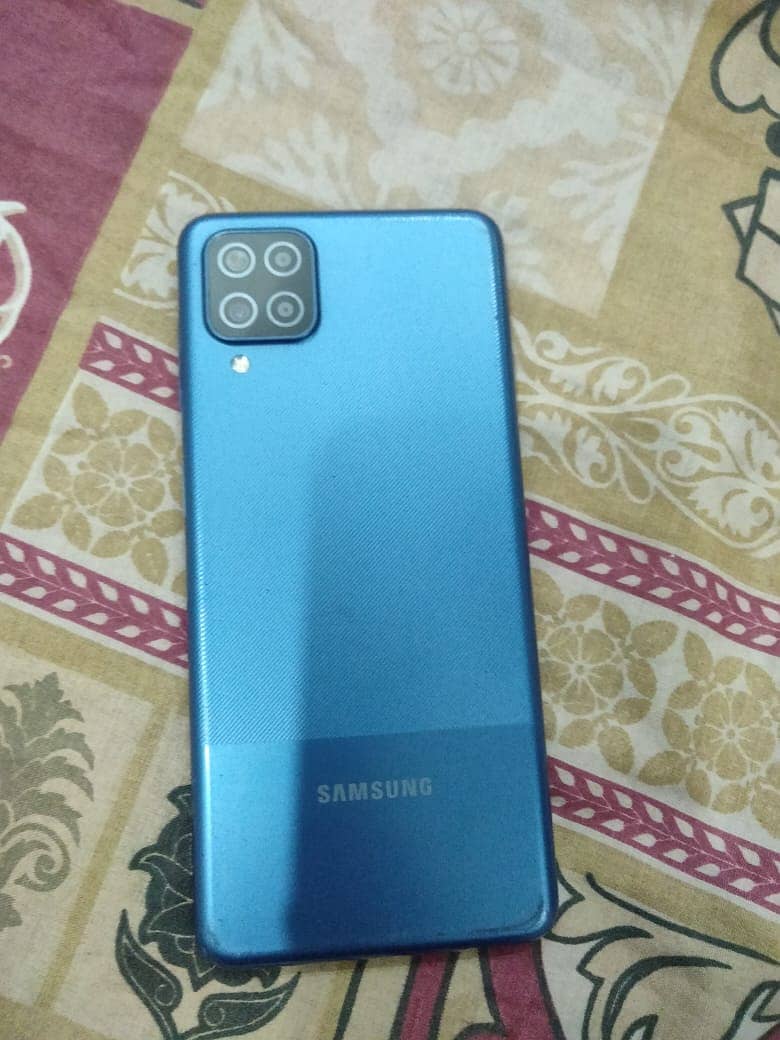 Samsung Galaxy A12 / Mobile Phone 0