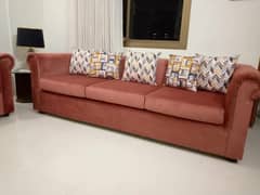 5  seater luxury  sofa sat  .