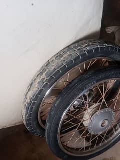 byke parts tyre madgards Tanki use condition