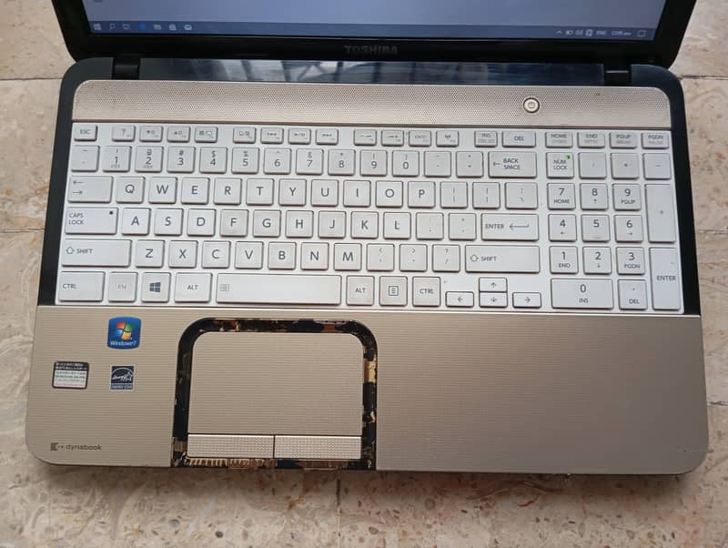 Toshiba Dynabook T552-47fk, core i5 (3rd generation) 10