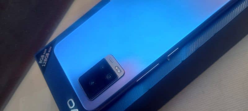 vivo v20 set box and charger 8+4/128 condition 10/9 full ok set 1