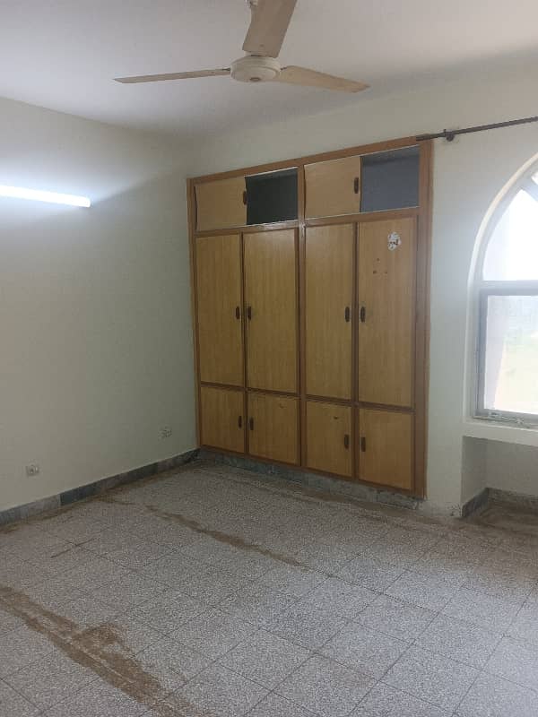 G-11/4 PHA C-Type 3rd Floor Flat For Rent 1