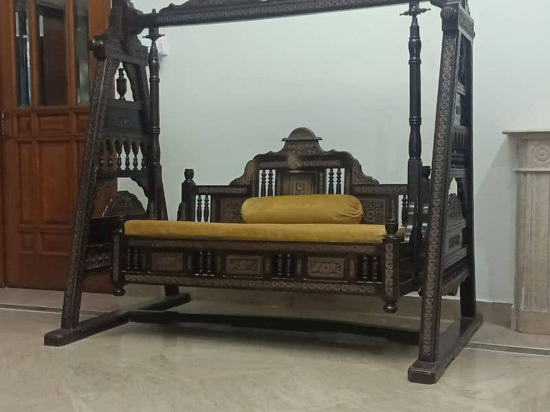 Very beautiful swing jhola for sale 4