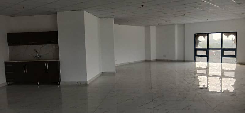 Brand New Office 1448 Square Feet Office Prime Space Available For Rent In Grand Square Mall 4