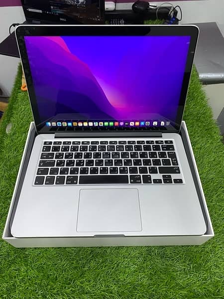 MACBOOK PRO 2015|Air 2017 with box 10/10 |Whatsapp 03215984936 8