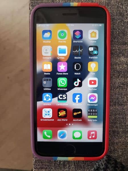 I phone 7 plus 128 gb contion 10/10 all ok battery 75 pta(03054335091) 1