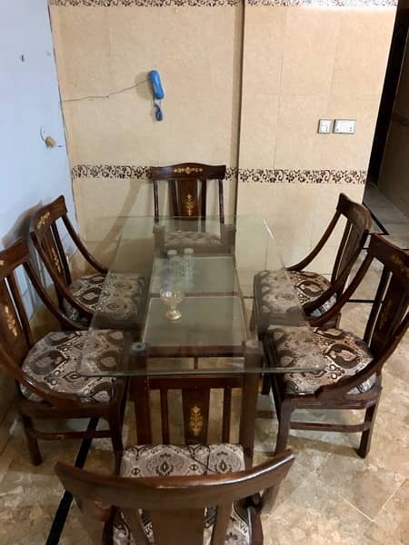 dining table with 6 chairs for sell 1