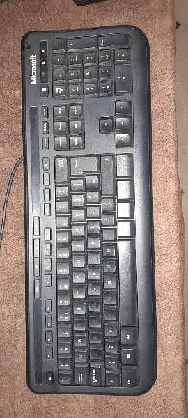 Lenovo Computer with keyboard,mouse,lcd 2