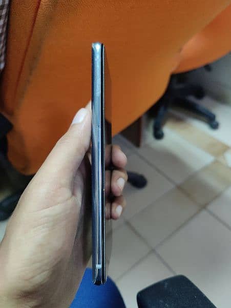 OnePlus 8t 12 256 price 63000 5