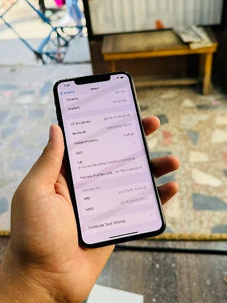 iphone Xsmax 256 Approved in Apple Official Warranty 5