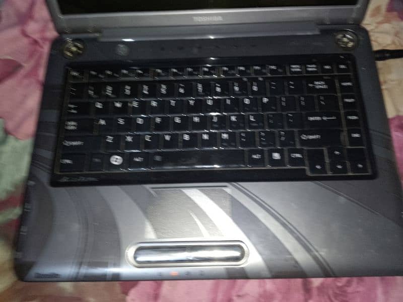 Toshiba satellite. 2gb Ram 128 GB Hard ( exchange with android mobile) 1